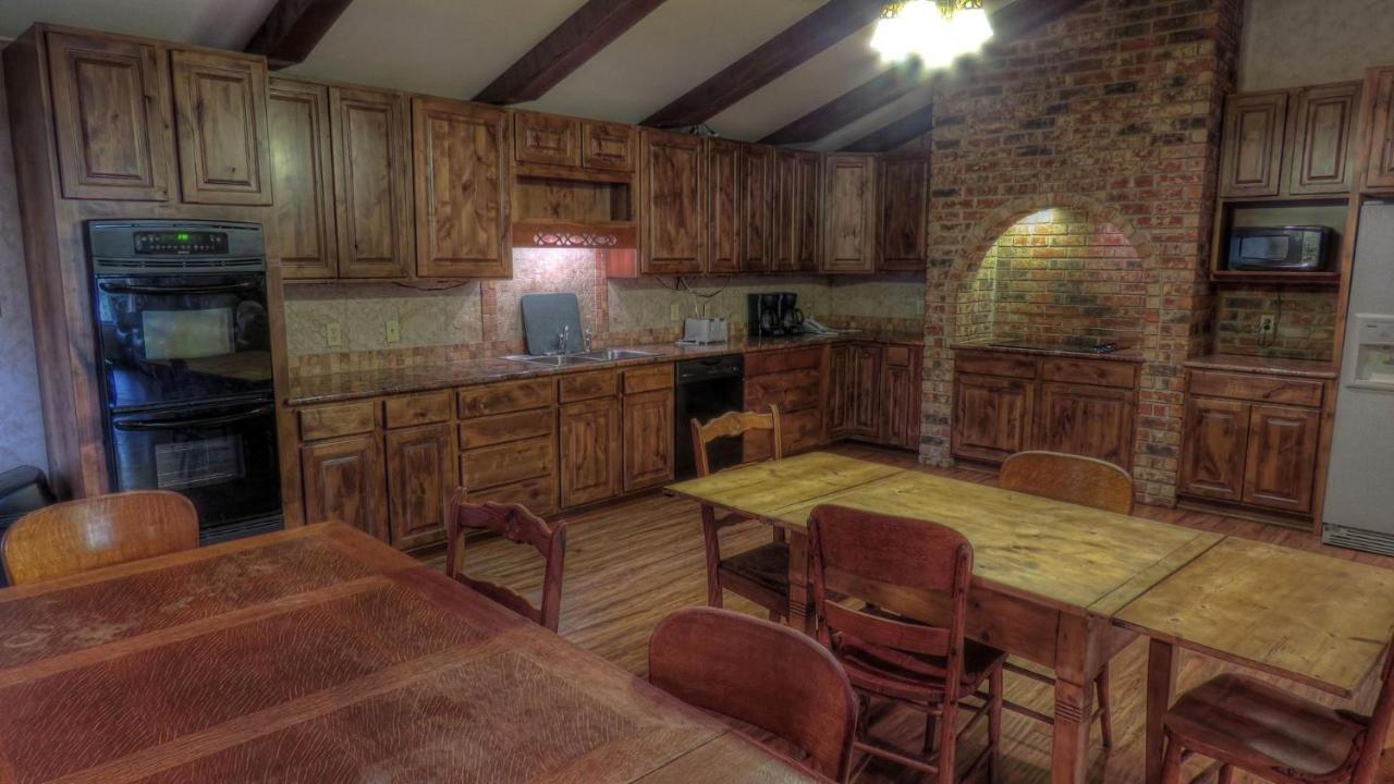 Riverstone Cabins Hotel Leakey Kültér fotó