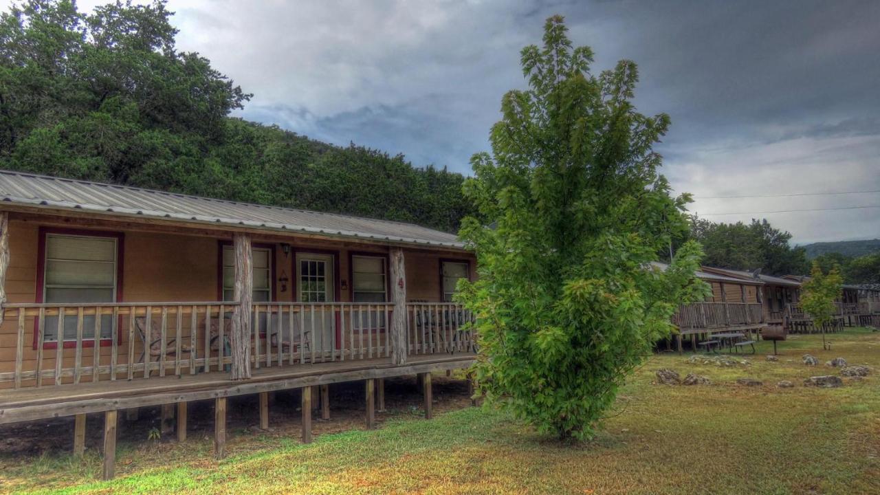 Riverstone Cabins Hotel Leakey Kültér fotó